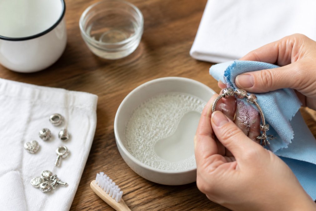 How to Clean Sterling Silver Charms: Full Guide